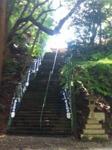 岩上神社